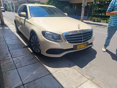 PREMIUM TAXI